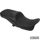 SELLE DRAG SPECIALTIES - Extended Reach FREEDOM TOURING SEAT - TOURING 08/23 - FINITION : DOUBLE DIAMOND /  COUTURES : NOIR - 4696B