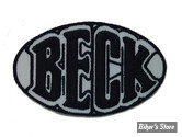 ECUSSON/PATCH - V-TWIN - BECK - TAILLE : 3" X 1.85" ( 7.60 CM X 4.70 CM ) - LA PAIRE