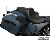SELLE DUO - INDIAN CHALLENGER 2020UP / CHIEFTAIN 2025UP -  DRAG SPECIALTIES - PREDATOR III 2-UP SEAT - POSITION AVANCEE DE 1" - LISSE - NOIR - SOLAR REFLECTIVE - 4718E