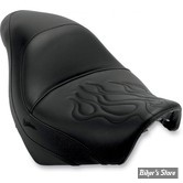 SELLE SADDLEMEN - RENEGADE DELUXE - SADDLEGEL - KAWASAKI VN 900 VULCAN CUSTOM 07/13 - FLAMME - NOIR