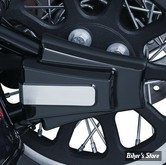 X / CACHES BRAS OSCILLANT SOFTAIL - KURYAKYN - REAR AXLE CAPS FOR SOFTAIL - SOFTAIL 08UP - NOIR & ALU - 7487