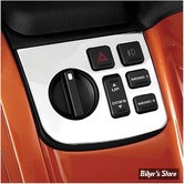 ENJOLIVEUR DE COMMANDE CÔTÉ GAUCHE - SHOW CHROME / BIG BIKE PARTS - HONDA GOLDWING GL1800 - Left-Hand Chrome Control Panel Accent - CHROME - 52-685
