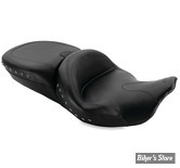 - SELLE  MUSTANG - TOURING 08UP - ONE PIECE SUPER TOURING SUMMIT SEAT - BLACK STUDDED - 76862