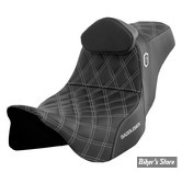 - SELLE SADDLEMEN - PRO SERIES SDC PERFORMANCE GRIPPER SEAT - TOURING 08UP - NOIR / COUTURES : ARGENT - AVEC DOSSERET - SC80807SILRT