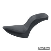 - SELLE MUSTANG - DAYTRIPPER 2-UP ONE-PIECE SEAT - SOFTAIL 00/17 PNEU DE 150MM - 12" X 8"