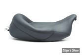 - SELLE MUSTANG - SUPER TOURING SOLO SEAT - FLHT/FLTR 08UP - 17" - NOIR - LISSE - 76067