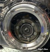ECLATE I - PIECE N° 25 - COUVERCLE D EMBRAYAGE - OEM 25414-99 - SOFTAIL M8 2018 / TWINCAM 99/17 / TOURING 99/15 - TRASK - ASSAULT - ALUMINIUM BRUT - TM-0040R