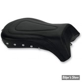 SELLE SADDLEMEN - RENEGADE DELUXE - SADDLEGEL - YAMAHA XVS 1100 DRAG STAR / VSTAR 00/11 : POUF TOURING LISSE AVEC RIVETS UNIQUEMENT