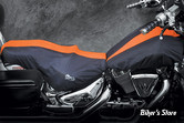 COUVERTURE DE RESERVOIR & SELLE - SOFTAIL FLST / FLSTS / FXSTB / FLSTF - BIKESHEATH - COULEUR : NOIR / ORANGE