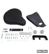 - KIT SELLE SOLO AVEC SELLE - SPORTSTER 82/03 - V-TWIN - SELLE : BATES TUCK AND ROLL CUIR NOIR