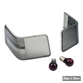 ECLATE S - PIECE N° 13 - CABOCHONS DE FEU FREIN / FEU ARRIÈRE DE TOUR PACK - OEM 58383-89 / 58384-89 - CUSTOM DYNAMICS - GENESIS II TOUR-PAK® SET-UP - Couleur des cabochons : FUMÉ 