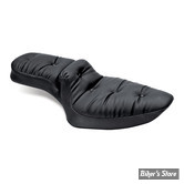 - SELLE MUSTANG - REGAL DUKE 2-UP SEAT - SPORTSTER 04/22 - 4,5G - NOIR - 76146