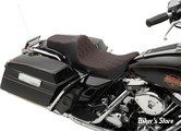 SELLE DRAG SPECIALTIES - PREDATOR III SEAT - TOURING FLHR 97/07 / FLHX 06/07 - DOUBLE DIAMOND NOIR / COUTURES : ROUGE - 0801-1131