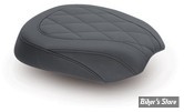 SELLE MUSTANG - WIDE TRIPPER - SOFTAIL 06/17 PNEUS DE 200MM - DIAMOND - NOIR - POUF PASSAGER - 10" - 76743