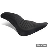 - SELLE MUSTANG - TRIPPER FASTBACK 2-UP ONE-PIECE SEAT - BREAKOUT 13/17 - NOIR - 76781- 