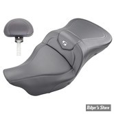 - SELLE CHAUFFANTE SADDLEMEN - ROADSOFA CF SEAT - TOURING 08UP - NOIR CARBON FIBER / COUTURES : NOIR - AVEC DOSSIER - 808-07B-185BRHC