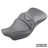 - SELLE CHAUFFANTE SADDLEMEN - ROADSOFA CF SEAT - EXTENDED REACH - TOURING 08UP - NOIR CARBON FIBER / COUTURES : ARGENT - 808-07B-186HCT