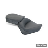 SELLE MUSTANG - TWO PIECE SEATS STANDARD TOURING - TRIUMPH THUNDERBIRD 10/18 - LISSE - 15" X 11.5"