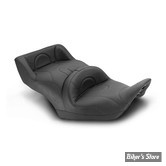 SELLE MUSTANG - STANDARD TOURING - CHAUFFANTE POUR SYSTEME D'ORIGINE - SANS DOSSERET CONDUCTEUR - HONDA GOLDWING GL 1800 DE 2012 A 2017 - LISSE - 18" X 18.5"