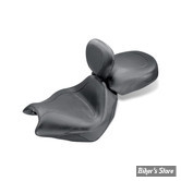 SELLE MUSTANG - TWO PIECE SEATS SPORT TOURING - AVEC DOSSIER - 1800 VTX C 02/08 - LISSE - 16.5" X 12.5"