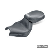 SELLE MUSTANG - TWO PIECE SEATS SPORT TOURING - 1800 VTX C 02/08 - LISSE - 16.5" X 12.5" - 75901