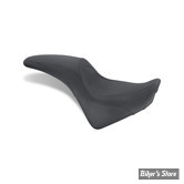SELLE MUSTANG - TRIPPER FASTBACK - HONDA VT 1300C SABRE 10/13, STATELINE 10/16, INTERSTATE 10/15  - LISSE - 11" X 7"