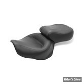 SELLE MUSTANG - WIDE TOURING - SANS DOSSERET CONDUCTEUR - HONDA VT 1100 DE 1987/2008 - LISSE - 15" X 12"