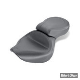 SELLE MUSTANG - WIDE TOURING - SANS DOSSERET CONDUCTEUR - HONDA VT750DC SPIRIT  2001/2008 - LISSE - 15" X 11.5"
