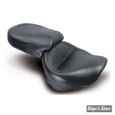 SELLE MUSTANG - TWO PIECE SEATS WIDE TOURING - YAMAHA  1600/1700 ROAD STAR 99/15 - LISSE - 17" X 13"