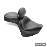 SELLE MUSTANG - ONE PIECE SEATS STANDARD TOURING - AVEC DOSSIER - KAWASAKI 900 VULCAN CLASSIC / CUSTOM 07UP - LISSE - 16" X 12.5"
