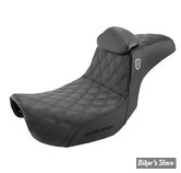 -  SELLE SADDLEMAN - DYNA 06/17 - SEAT PRO SERIE SDC GRIPPER - AVEC DOSSIER PILOTE - DOUBLE DIAMOND - NOIR  / COUTURES NOIRES - SC80604DB0
