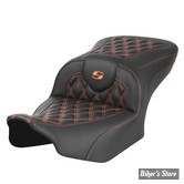 - SELLE SADDLEMEN - ROADSOFA LS Lattice Stitch - TOURING 2023UP - NOIR CARBON FIBER / COUTURES : ORANGE - 823-07-20603