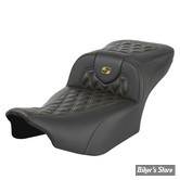 SELLE SADDLEMEN - ROADSOFA™ - LATTICE STITCH - TOURING 2023UP - EXTENDED REACH - CARBON FIBER - GOLD STITCH - FINITION : NOIR / COUTURES DORÉES - 823-07-20707
