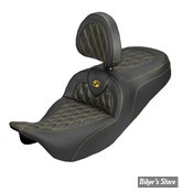 SELLE DUO SADDLEMEN - ROADSOFA LATICE STICH - CARBON FIBER - TOURING 08/25 - AVEC DOSSIER PILOTE - NOIR/COUTURES OR - 808-07B-206B7