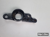 ECLATE O - PIÈCE N° 17 - SUPPORT CÔTÉ DROIT - OEM 50589-07 - NOIR
