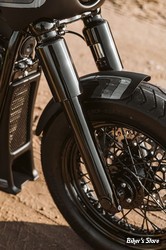 GARDE BOUE AVANT - POUR SOFTAIL MILWAUKEE-EIGHT - FXBB/S 18UP / FXST 20UP - STREET BOB CUSTOM FRONT FENDER - A PEINDRE - FNDR-W130