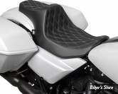 - SELLE DRAG SPECIALTIES - Predator III Seat - TOURING 2023UP - FINITION : NOIR / DOUBLE DIAMOND - COUTURES : ARGENT - 4686C