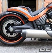 - KIT DE CONVERSION DE GARDE BOUE ARRIERE - CULT WERK - SOFTAIL MILWAUKEE-EIGHT® FLFB 18UP - RACING - SELLE DUO - A PEINDRE - HD-BRO109