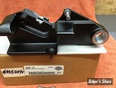ECLATE G - PIECE N° 07 - SUPPORT D'ETRIER DE FREIN - ARRIERE - SPORTSTER 05/07 - OEM 42835-05-NEUF - NI REPRIS - NI ÉCHANGÉ-