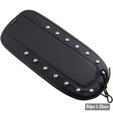 BAVETTE DE GARDE BOUE - SOFTAIL MILWAUKEE EIGHT FLSL / FXBB 18UP / FXST 20UP - SADDLEMEN - FENDER BIB - SMOOTH STUDDED