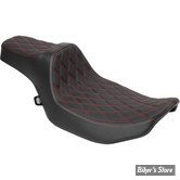 SELLE DRAG SPECIALTIES - Performance Predator III Extended Reach - TOURING 2023UP - FINITION : DOUBLE DIAMOND NOIR  / COUTURES : ROUGE - 4706D