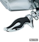 - KYN - FLAME CHROME - REPOSES PIEDS KURYAKYN - FLAME - EMPREINTE : MALE - FINITION : CHROME / CAOUTCHOUC NOIR - 4416