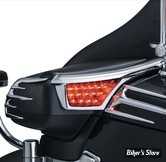 MOULURES D'ACCOUDOIRS PASSAGER - LED - KURYAKYN - HONDA GOLDWING 1800 - LED Passenger Armrest Trims With Turn Signal - CHROME - KUR3240 / 3240