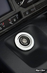 PLAQUE / ENJOLIVEUR DE CLÉ - SHOW CHROME / BIG BIKE PARTS - HONDA GOLDWING GL1500 - KEY SWITCH CHROME GROMMET - CHROME - 52-568