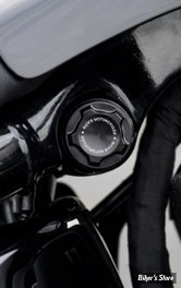 - CACHE BOULON D'AMORTISSEUR - SOFTAIL MILWAUKEE EIGHT - RICK'S MOTORCYCLES - PREMIUM - NOIR