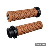 - POIGNEES - ODI - VANS V-TWIN LOCK-ON™ GRIP SET - TIRAGE ELECTRONIQUE - CAOUTCHOUC : GOMME / COLLIER : NOIR A CARREAUX - V31VHTWGR-BC