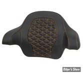 DOSSIER DE TOUR PACK - KING - TOURING 14UP - SADDLEMEN - Roadsofa™ Tri Gripper Tour Pack Backrest Pad - NOIR  / COUTURES : OR - 814-07-21107