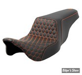- SELLE SADDLEMEN - STEP-UP™ HC SEAT - TOURING 08UP - NOIR / COUTURES : ORANGE - 808-07B-17703