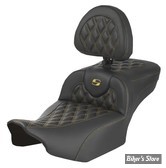 SELLE SADDLEMEN - ROADSOFA™ - LATTICE STITCH - TOURING 2023UP - EXTENDED REACH - CARBON FIBER - AVEC DOSSIER PASSAGER - GOLD STITCH - FINITION : NOIR / COUTURES DORÉES - 823-07-207B7