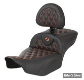 - SELLE SADDLEMEN - ROADSOFA CF STYLE LS - Carbon Fiber -  EXTENDED REACH SEAT - TOURING 2023UP - NOIR CARBON FIBER / COUTURES ORANGE - AVEC DOSSIER - 823-07-207B3